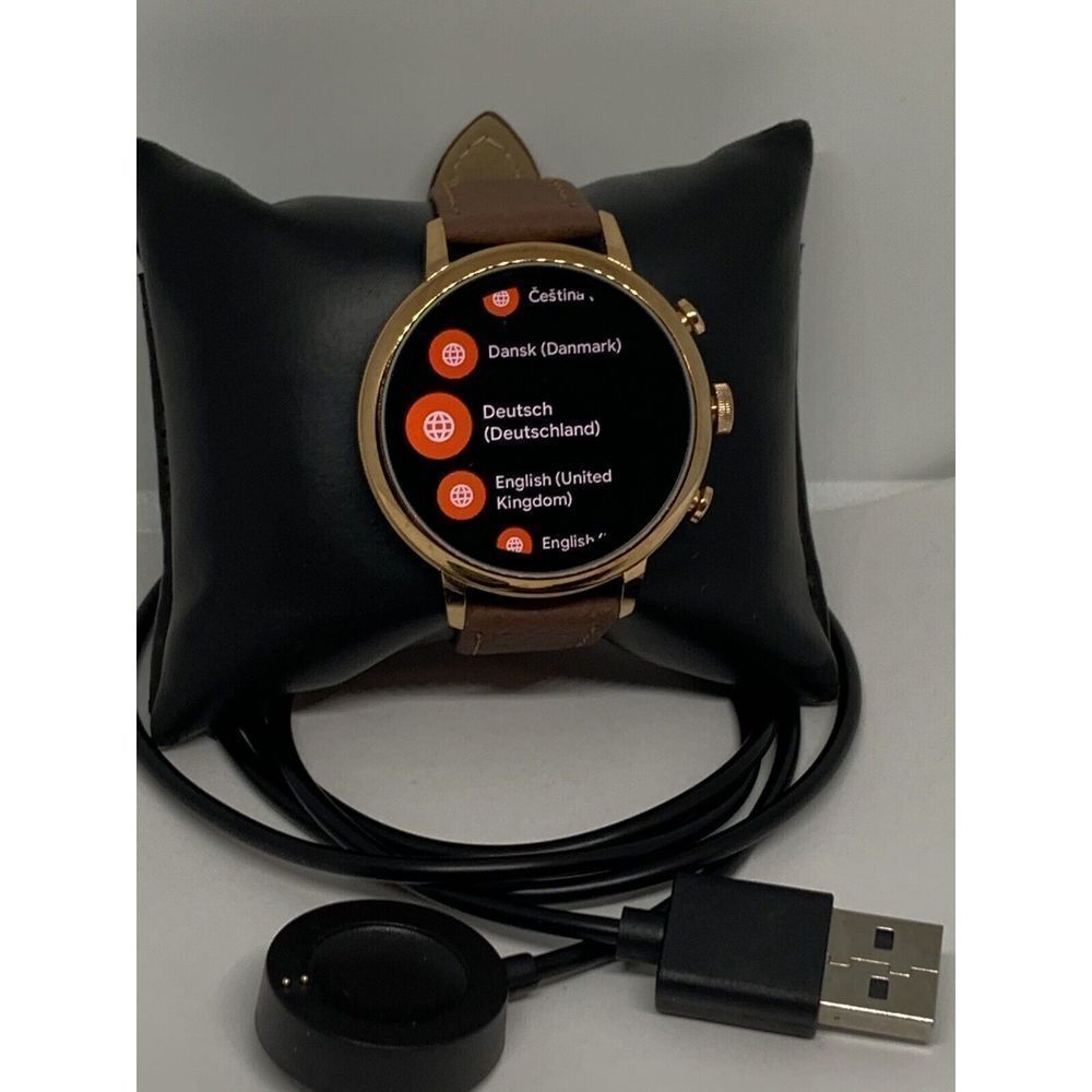 Fossil Gold Smartwatch with Brown Leather Strap